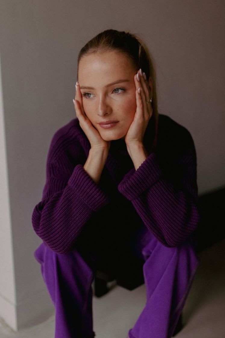  VIOLET