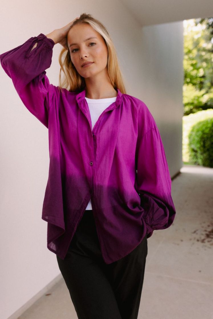 VIOLET